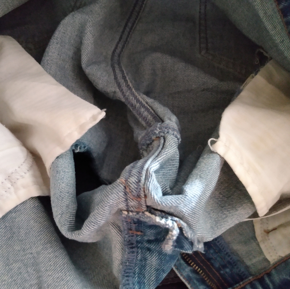 Abercrombie & Fitch Distressed Denim Women Jean Hi Rise 4" Shorts Size 29/8 - Picture 14 of 14